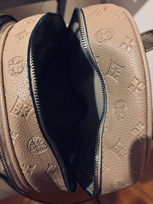Μπεζ τσάντα πλάτης – minimal backpack